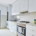 Portucale ! Modern 2br Flat With Garage Appartement Lisboa