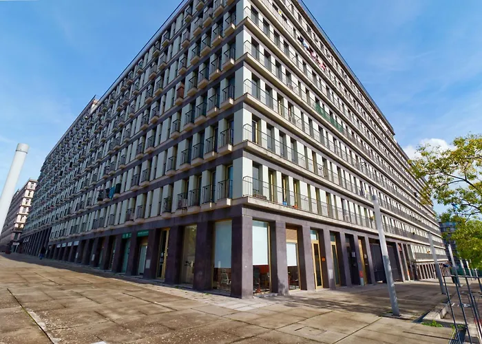 Portucale ! Modern 2br Flat With Garage Lissabon