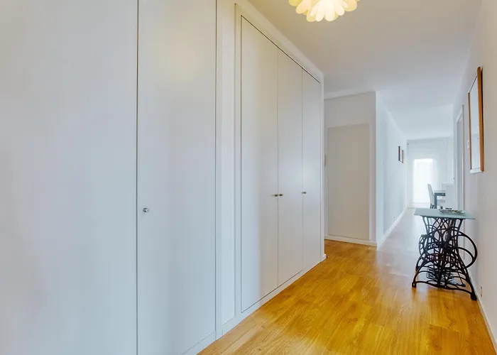 Portucale ! Modern 2br Flat With Garage Apartamento Lisboa