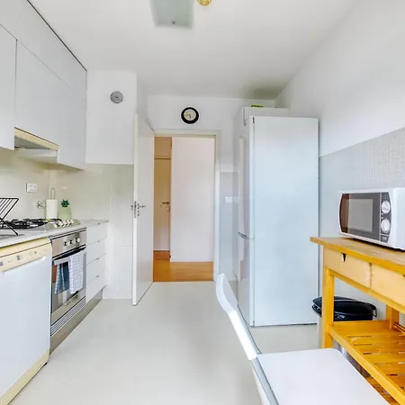 Apartament Portucale ! Modern 2br Flat With Garage