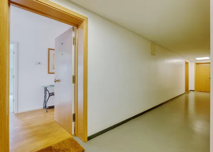 Portucale ! Modern 2br Flat With Garage * Lizbona